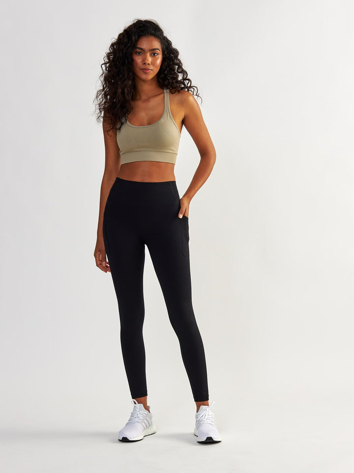 Kompresyjne Czarne Legginsy z Kieszeniami - Lift Me Up