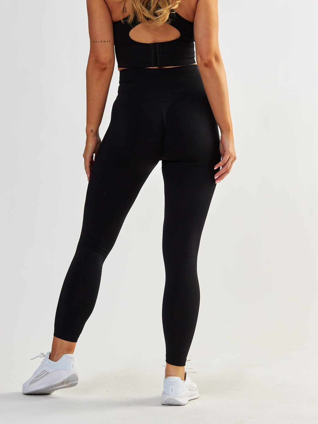 Sorte Leggings Modellerende - Body Boost
