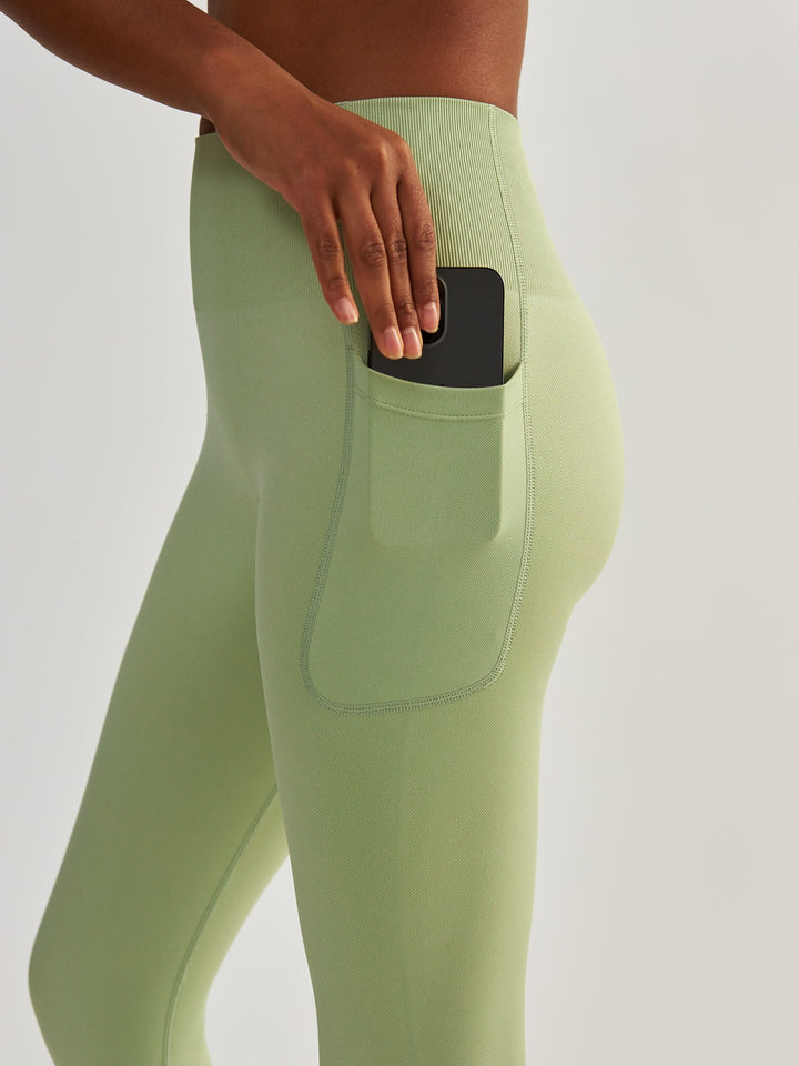 Kompresyjne Pistacjowe Legginsy z Kieszeniami - Lift Me Up