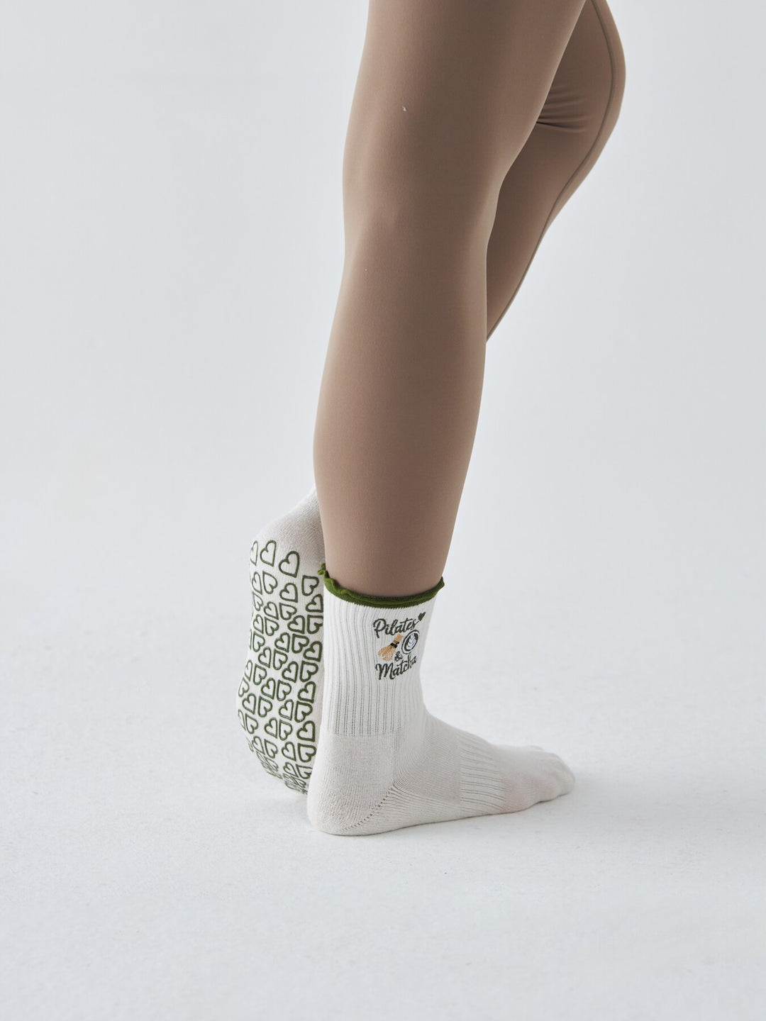 Skarpetki Antypoślizgowe z Haftem - Pilates & Matcha