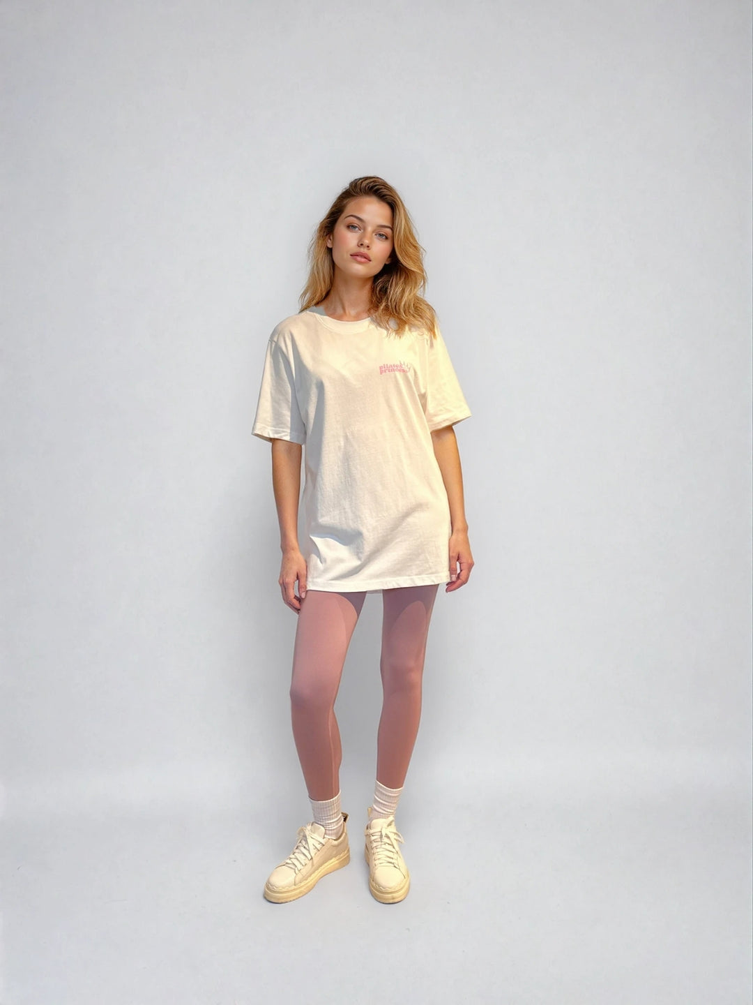 Mleczny T-shirt Oversize - Pilates Princess