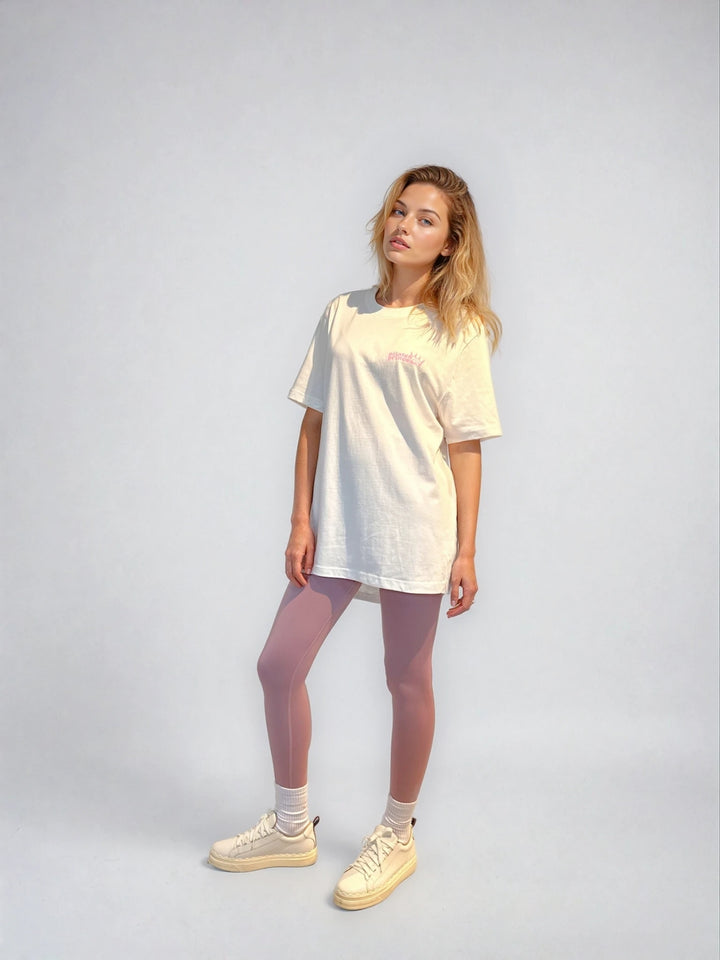 Mleczny T-shirt Oversize - Pilates Princess