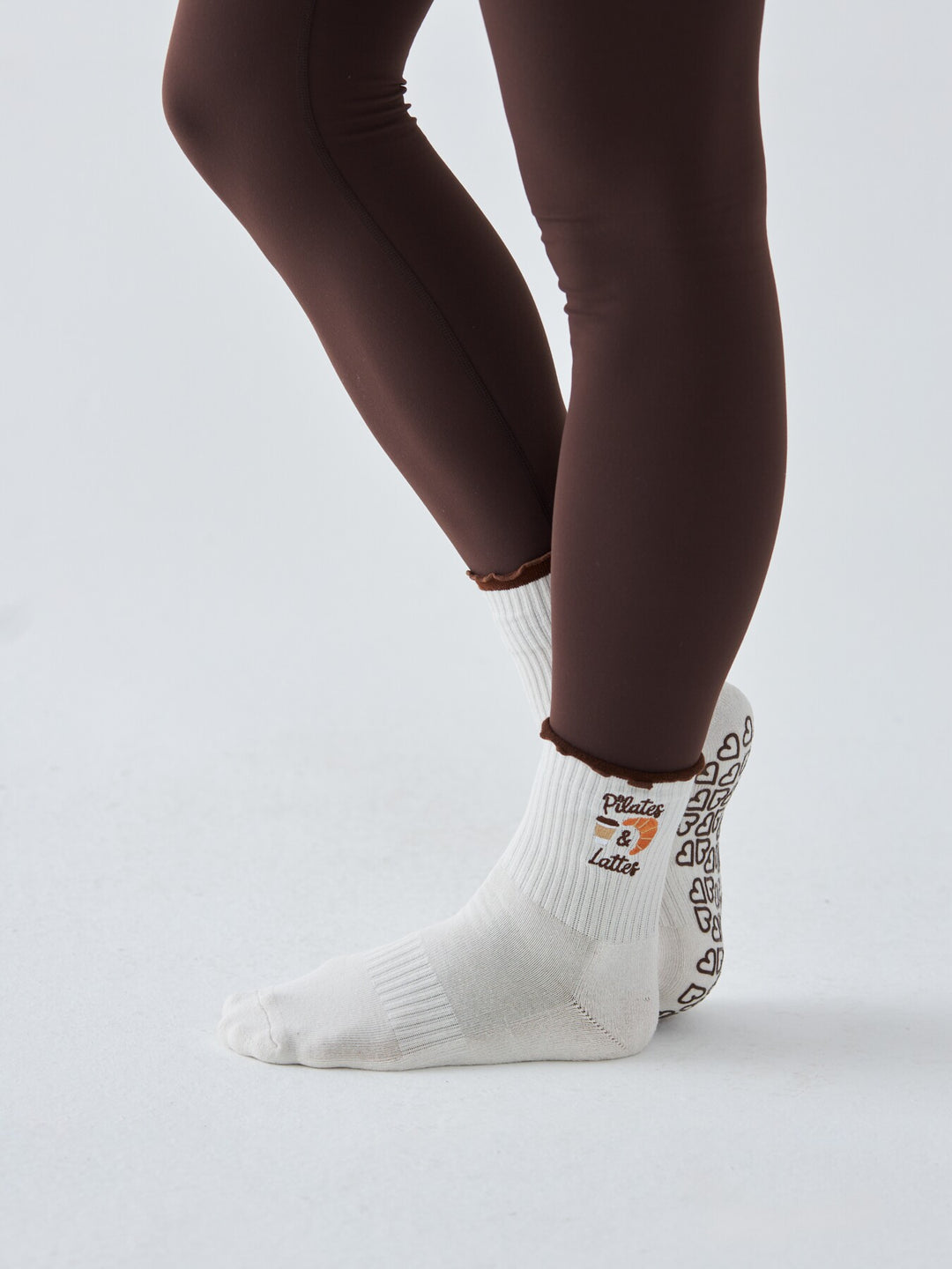 Skarpetki Antypoślizgowe z Haftem - Pilates & Lattes