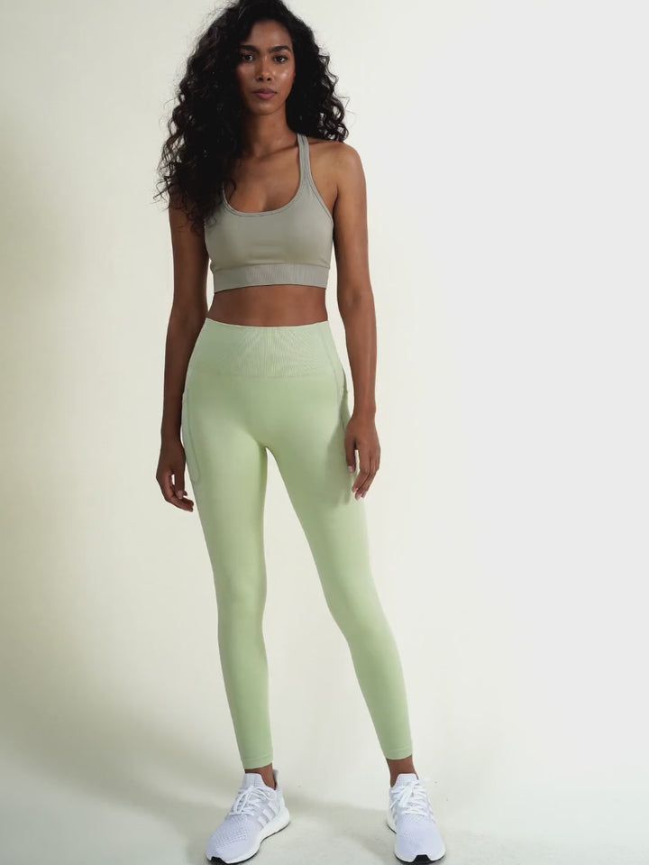 Kompresyjne Pistacjowe Legginsy z Kieszeniami - Lift Me Up