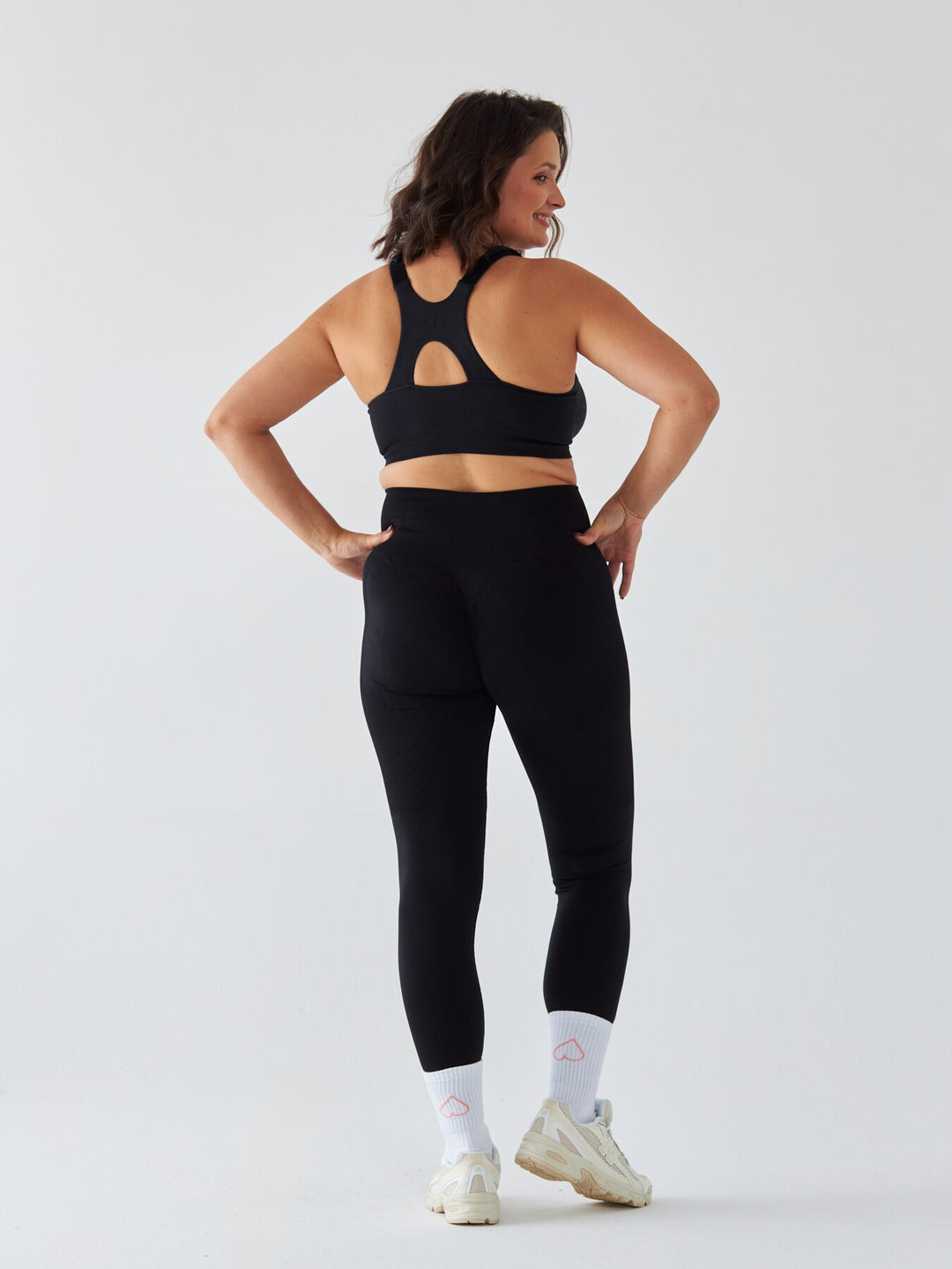 Czarny Stanik Sportowy na Duży Biust - Ultra