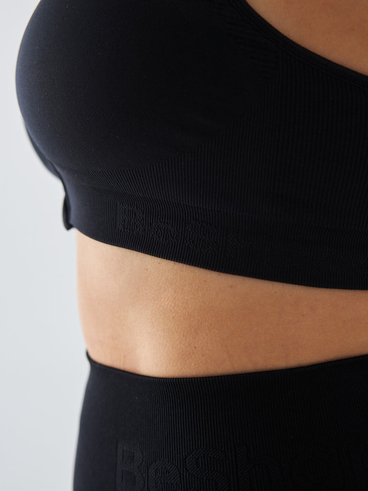 Czarny Stanik Sportowy na Duży Biust - Ultra