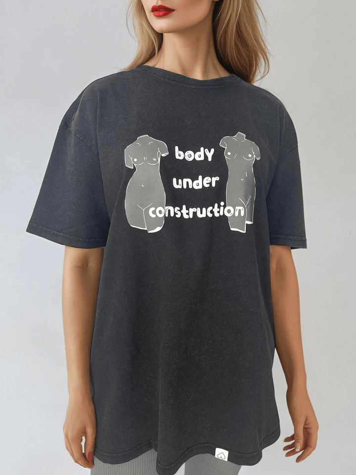 Czarny T-shirt Damski Retro - Body Under Construction