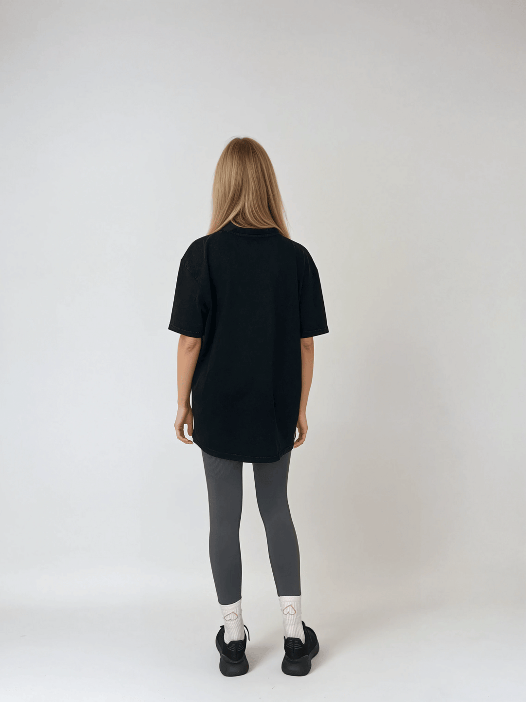 Czarny T-shirt Damski Retro - Body Under Construction